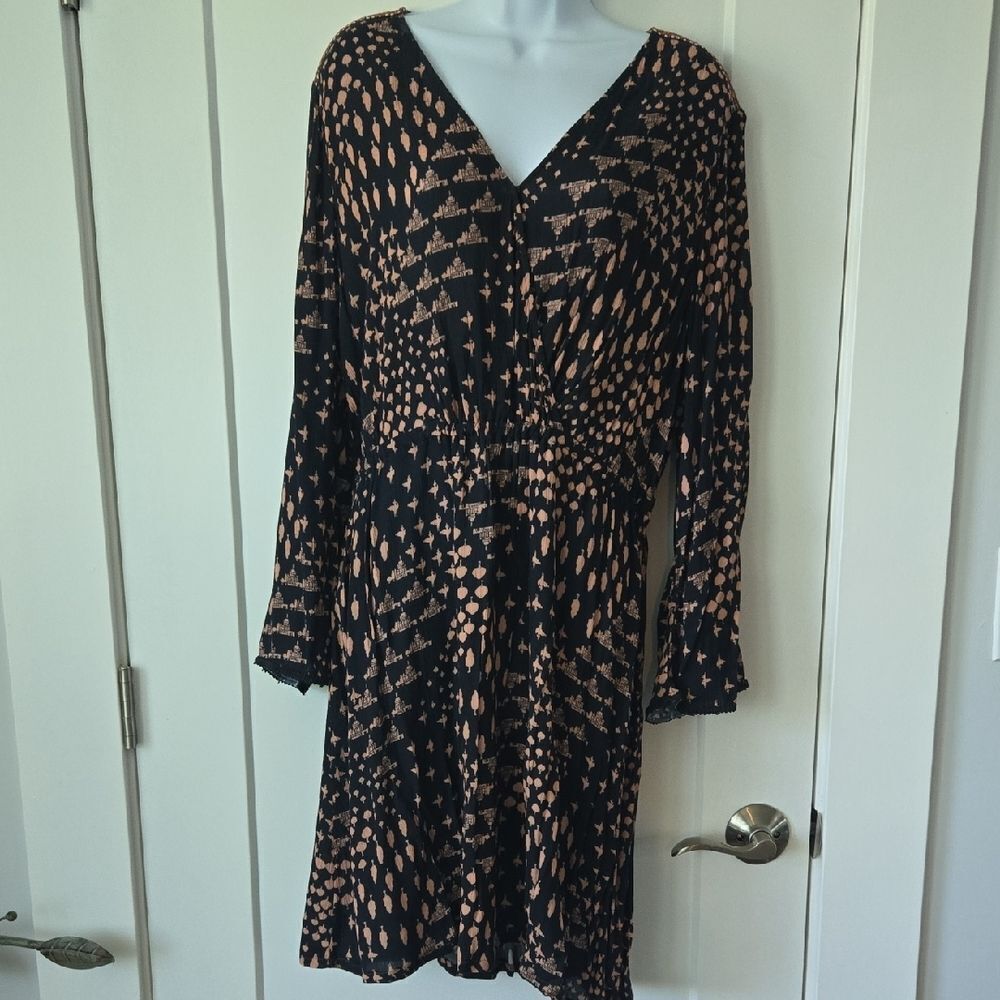 Ara Brown and Black Ruched Bishop Sleeve Dress